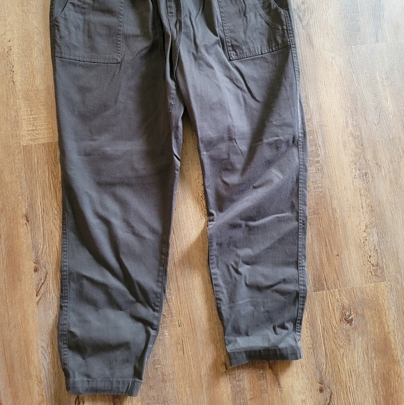 Drawstring pants - Picture 2 of 3